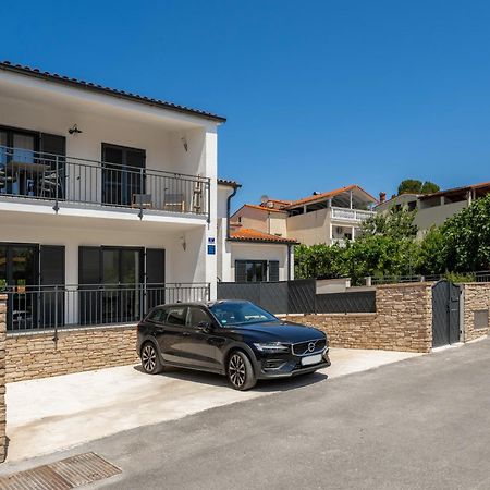 Luxury Apartments Villa San Avia Banjole Exteriör bild