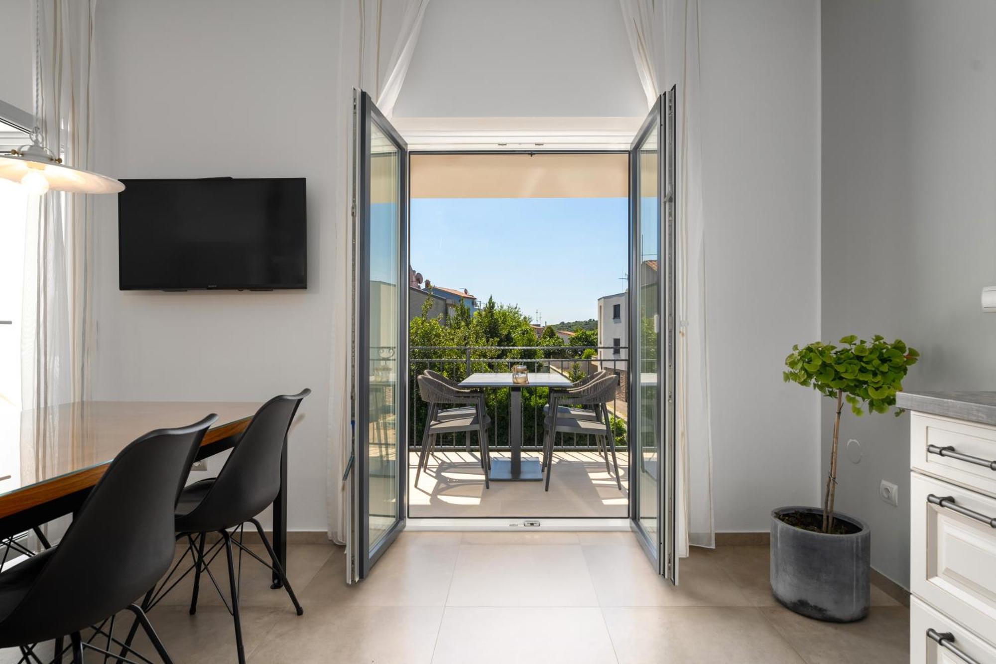 Luxury Apartments Villa San Avia Banjole Exteriör bild